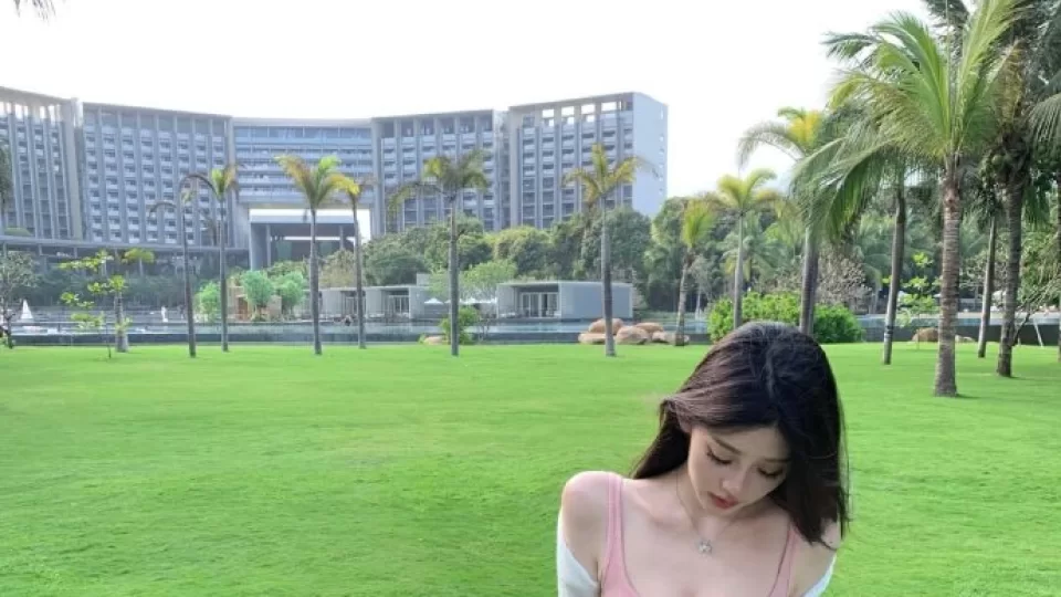 投稿分享金币海角精选聚集地深度对话：每日吃瓜大聚集赛学生校园方向独家解读播放预览封面